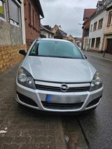 Opel Astra - Opel Astra aus 2005 mit Diesel-Antrieb