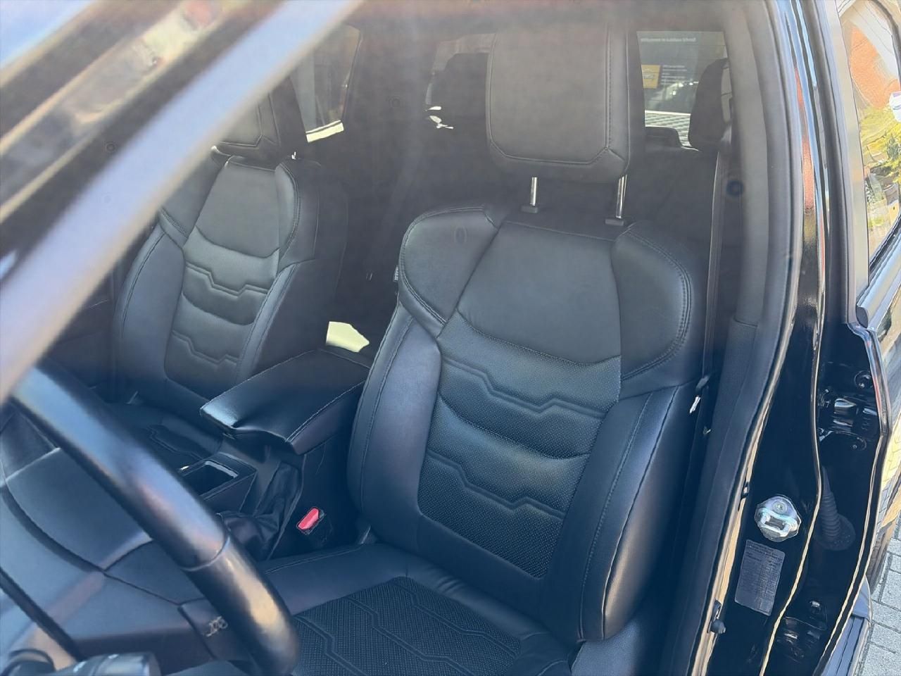 Fahrzeugabbildung Isuzu D-Max Double Cab 1,9 V-CROSS