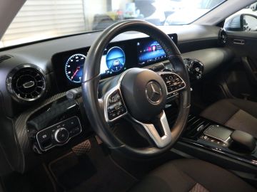 Mercedes A 180 - 11