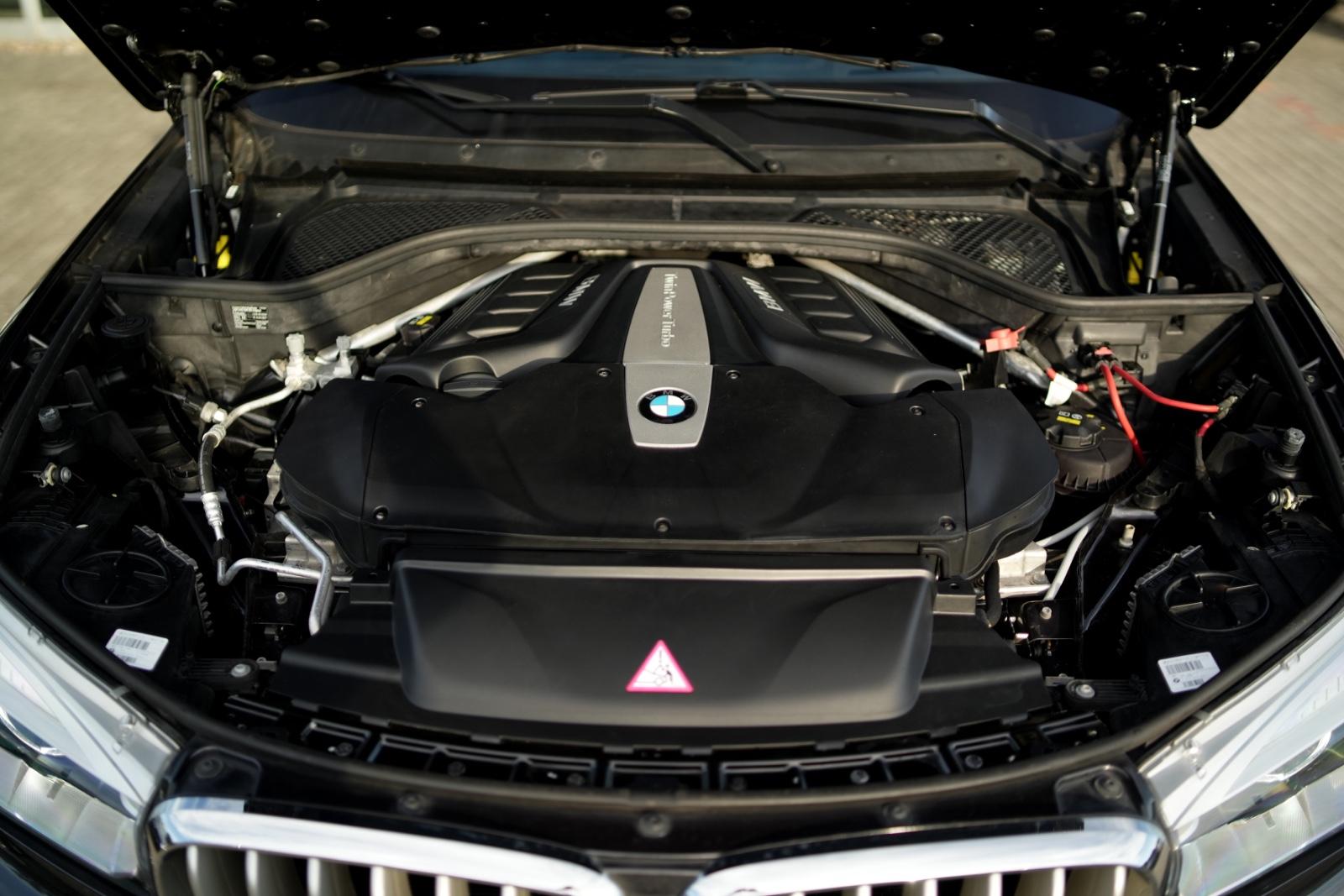BMW X5 xDrive 50i Bang&Olufsen HUD Softclose AHK