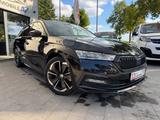 Skoda Octavia Combi Sportline 4x4 - Skoda Octavia aus 2024