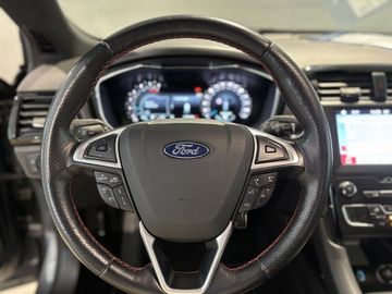 Fotografie des Ford Mondeo Turnier 2.0 EcoBlue ST-Line