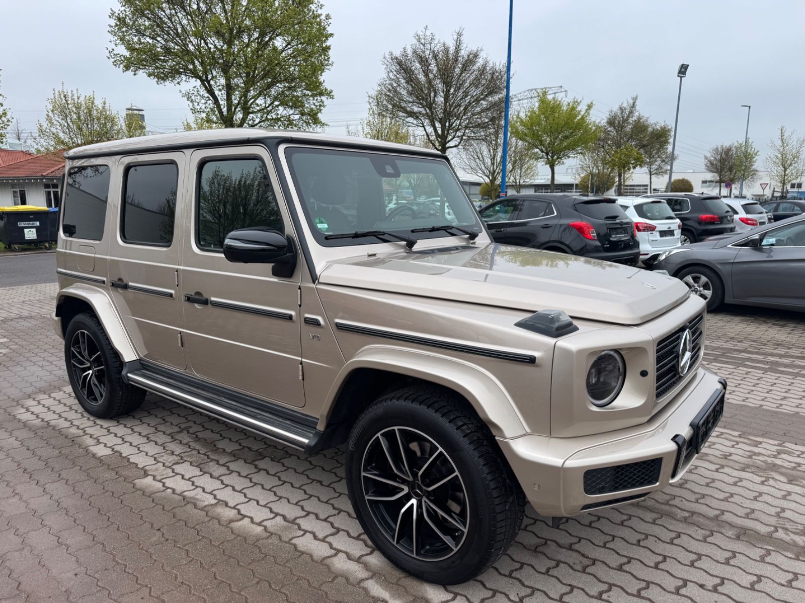 MERCEDES-BENZ G 500 AMG Line/Night-Paket /Burmester