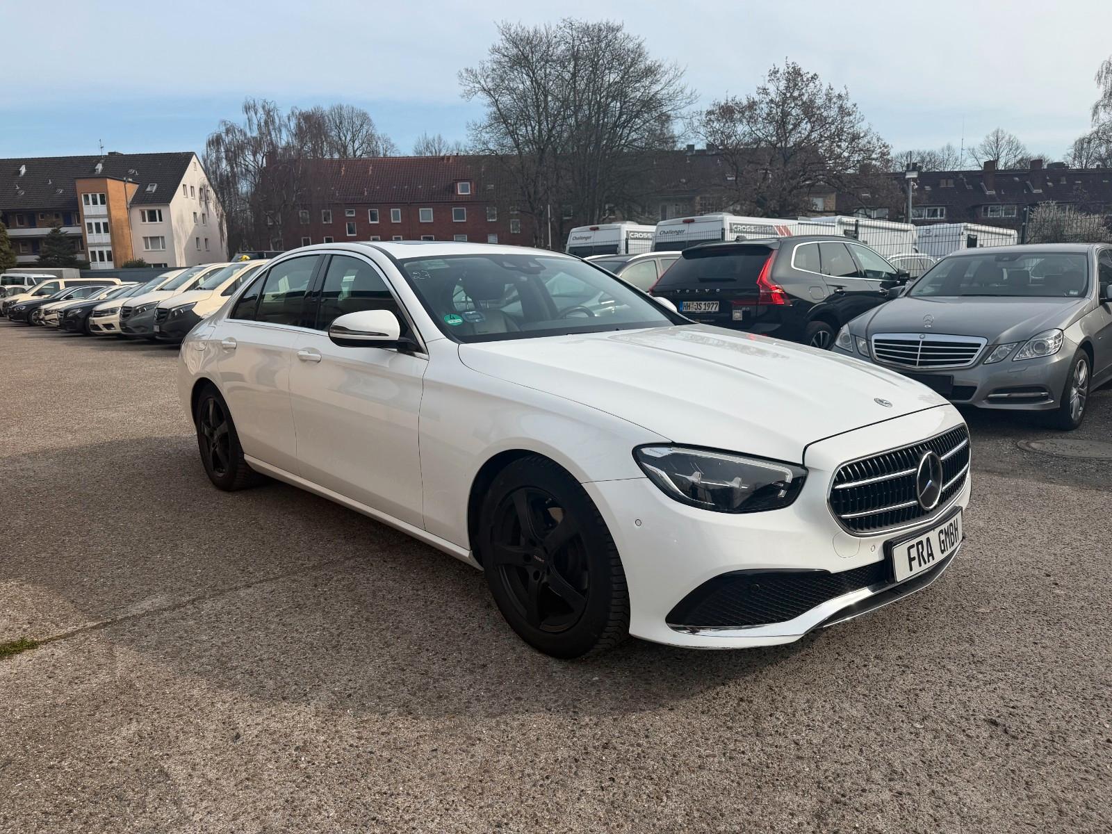 Mercedes-Benz E 220d Avantgarde Schiebedach Kamera Widescreen