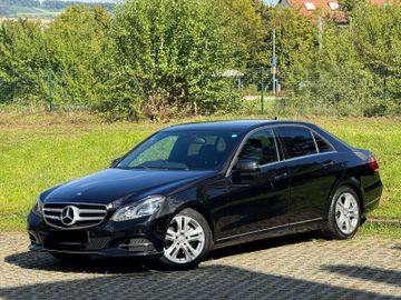 Mercedes E 220 - 2