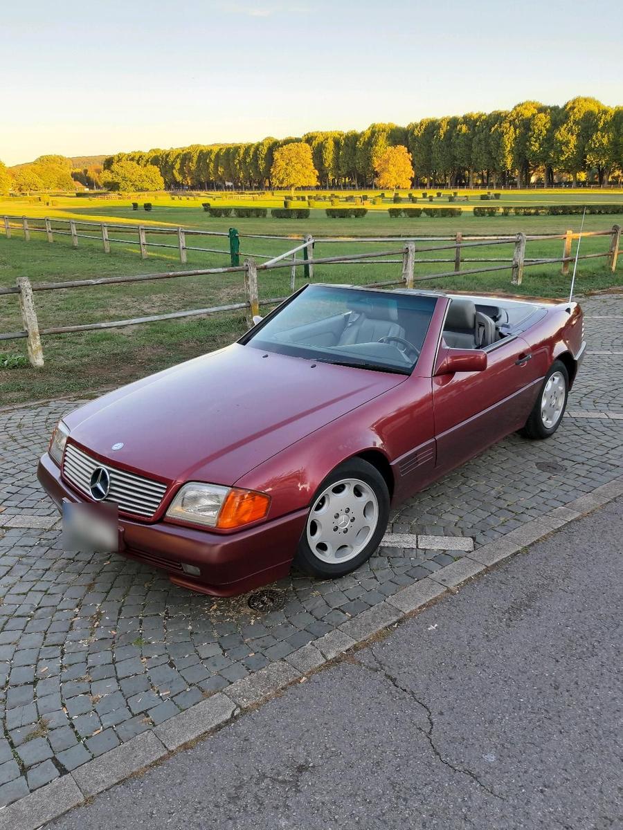 Mercedes-Benz SL 300