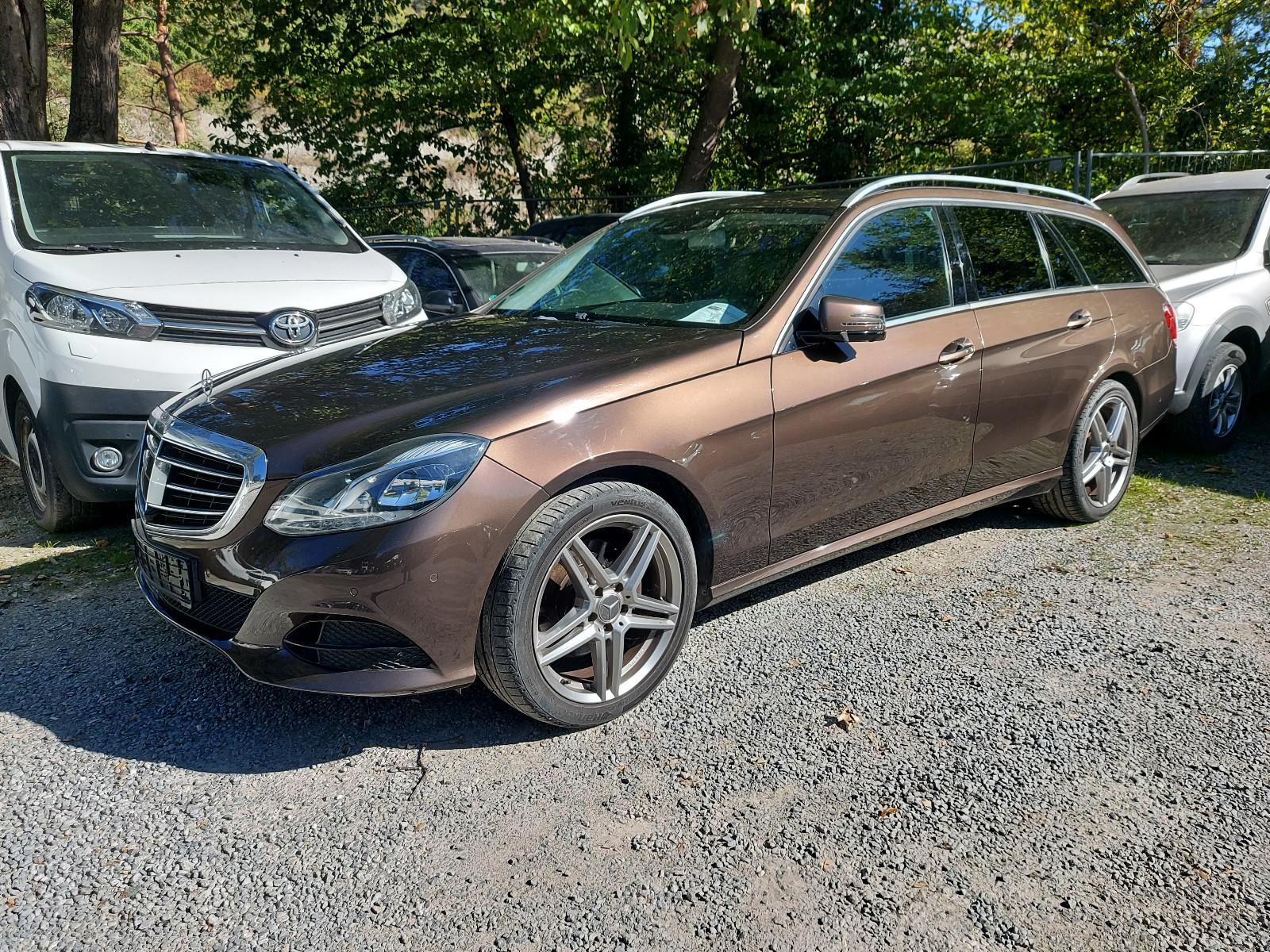 Mercedes-Benz E 300 T  Hybrid Comand&Leder&Memo&Massage