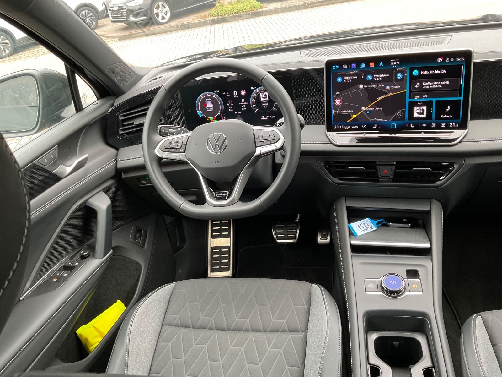 Fahrzeugabbildung Volkswagen Tiguan 1.5 eTSI DSG GOAL,AHK,Kamera,Navi,ACC