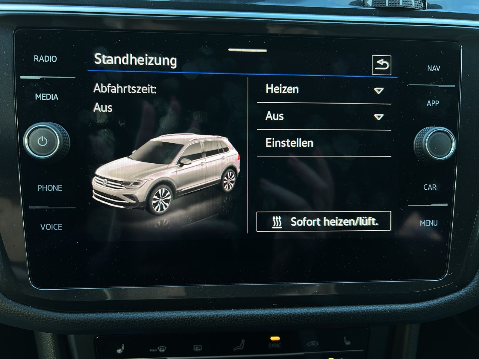Fahrzeugabbildung Volkswagen Tiguan Allspace TDI R-Line 4M DSG MATRIX STHZ AH