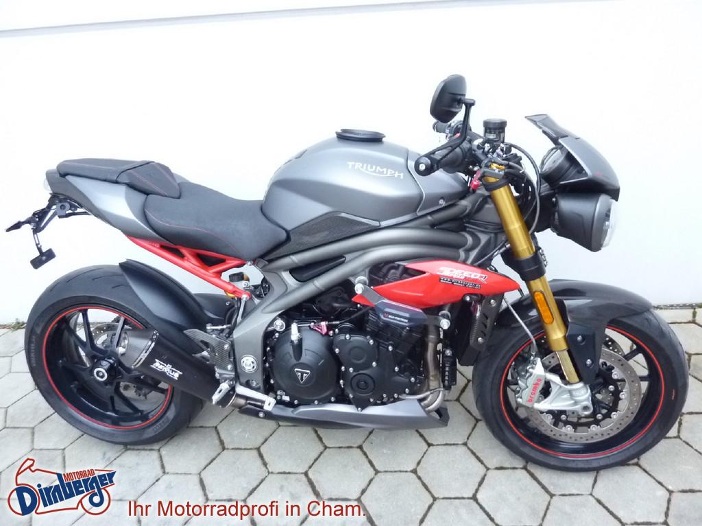 Triumph Speed Triple 1050 R + viel Zubehör =alles TOP