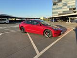 Tesla Model 3 Performance in rot Dual Motor AWD (2021) - Tesla Model 3 Dual Motor Gebrauchtwagen