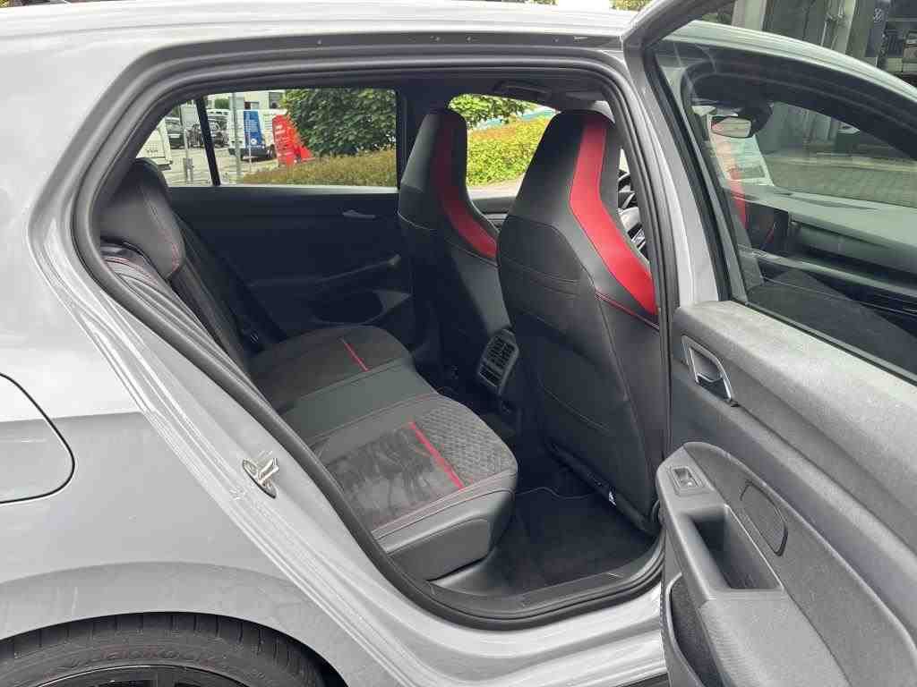 Volkswagen Golf - Bild 9