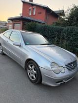 Mercedes-Benz Mercedes C 230 - Mercedes-Benz C 230 aus 2002: Coupé
