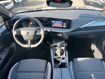 Opel Astra ST 1.2 Turbo Edition AHK Navigation