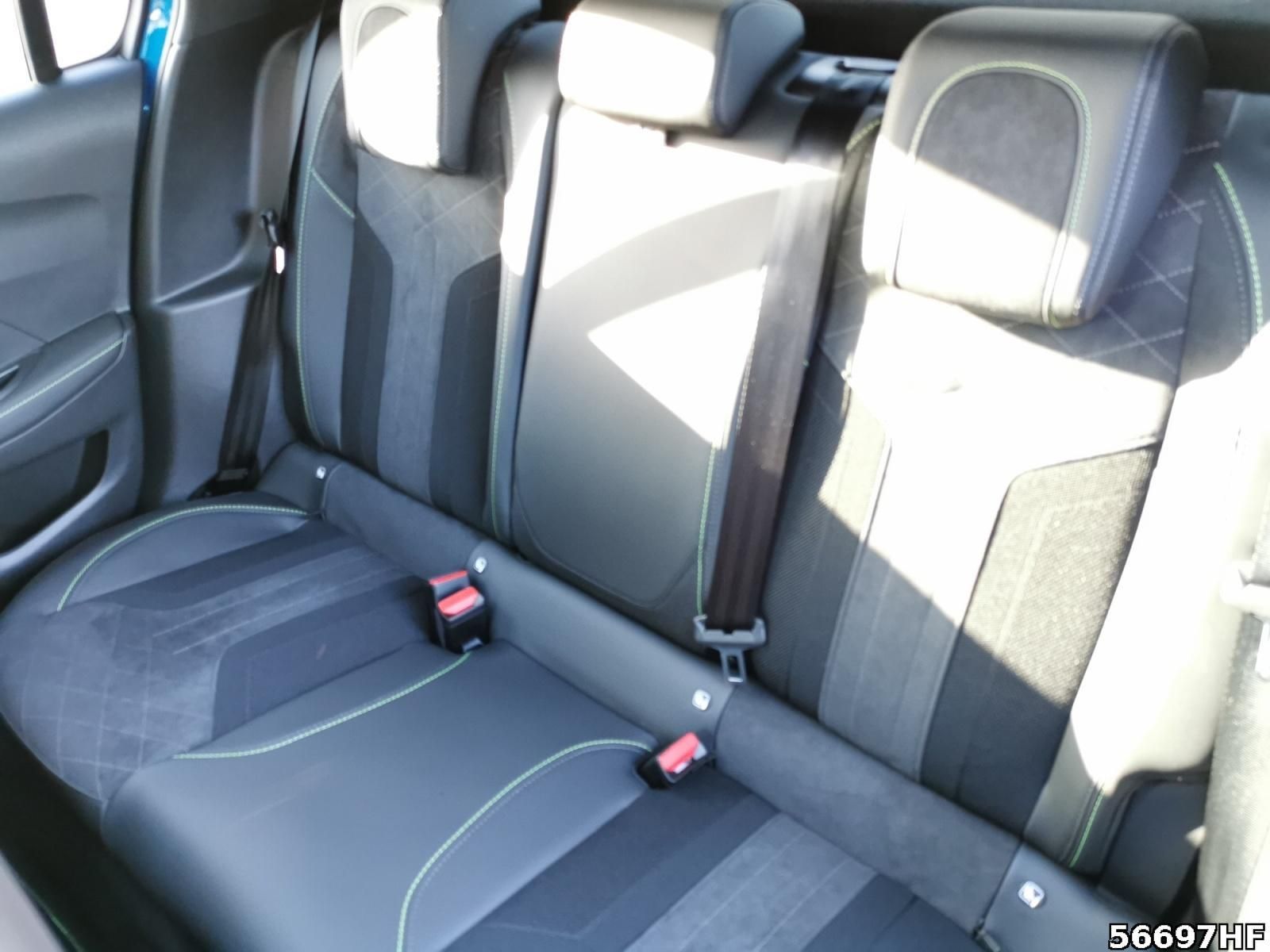 Fahrzeugabbildung Peugeot 208 GT*Sitzhzg*Glas-Dach*PDC+Cam*ACC*LED*