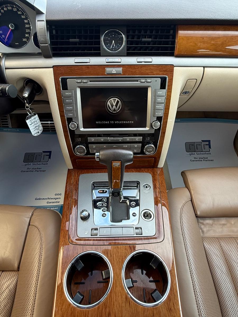 Volkswagen Phaeton V6TDI 4M*2HD*KAM*AUTO*SCHIEB*MASSA+5SITZ