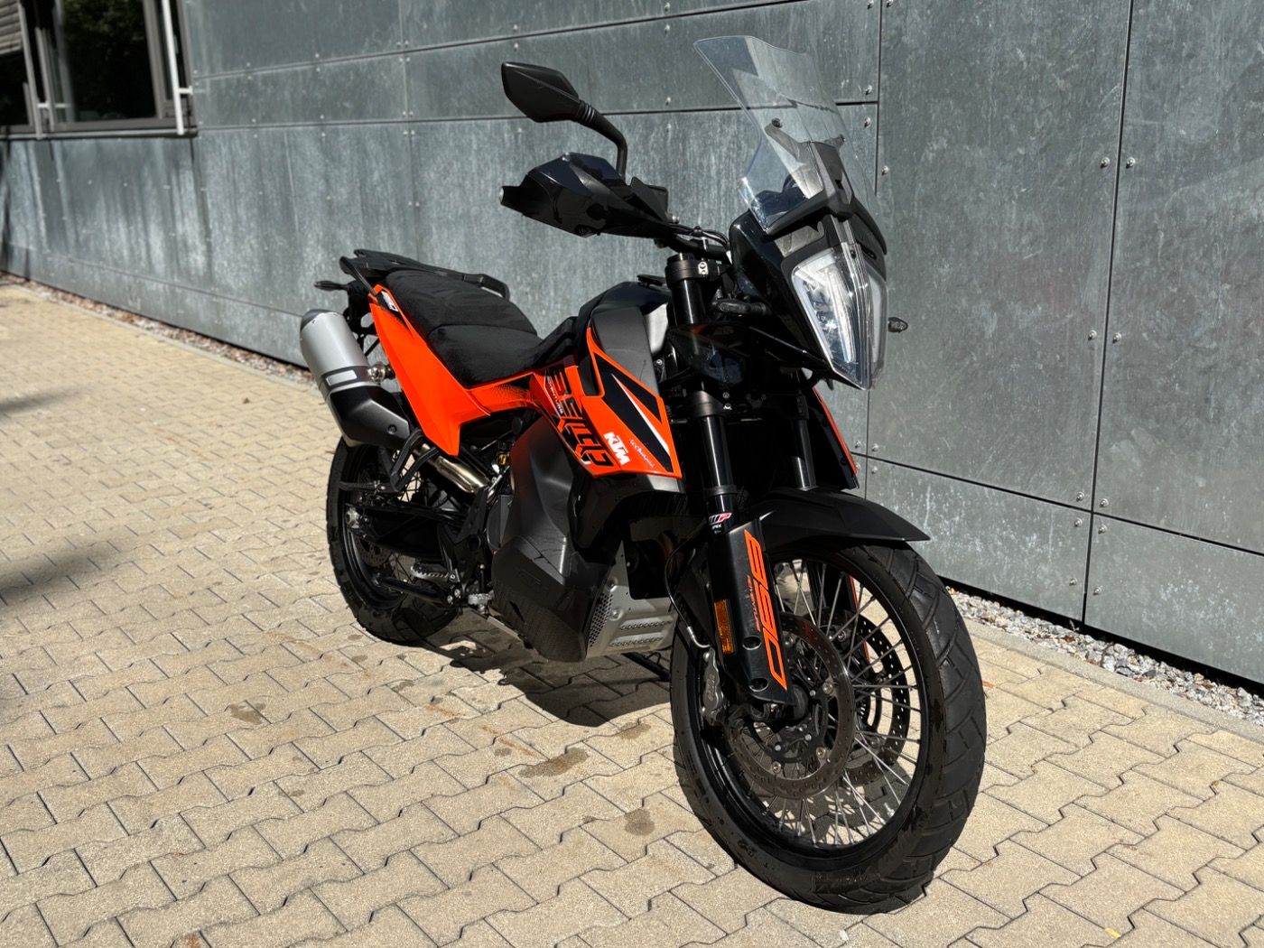 Fahrzeugabbildung KTM 890 Adventure