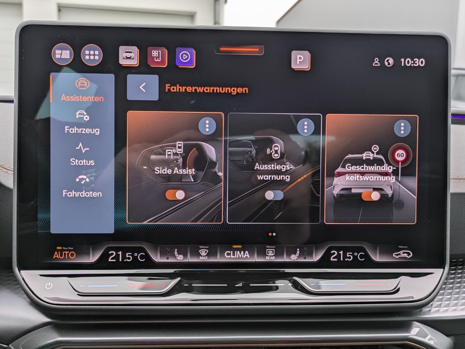 Fahrzeugabbildung CUPRA Leon 1.5 eTSI EDGE MATRIX*ACC*KAM*18"5JGARANTIE