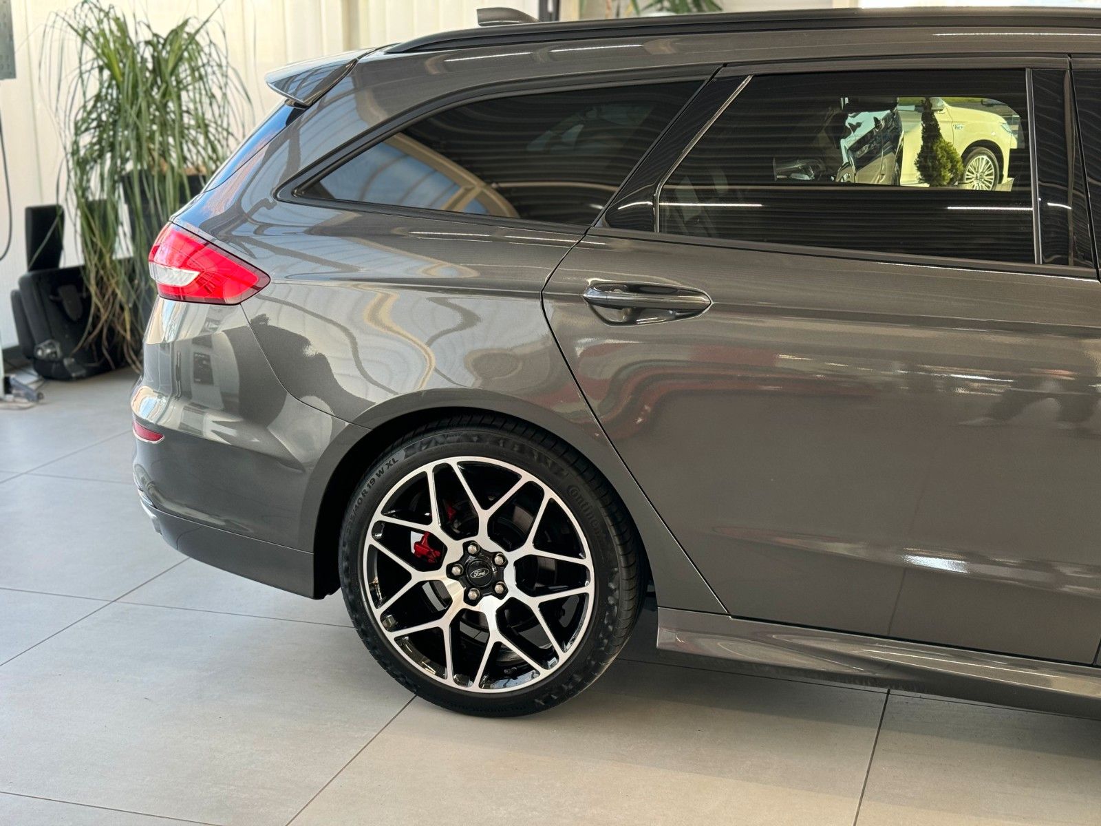 Fahrzeugabbildung Ford Mondeo Turnier 2.0 TDCI Automatik ST-Line "AHK"