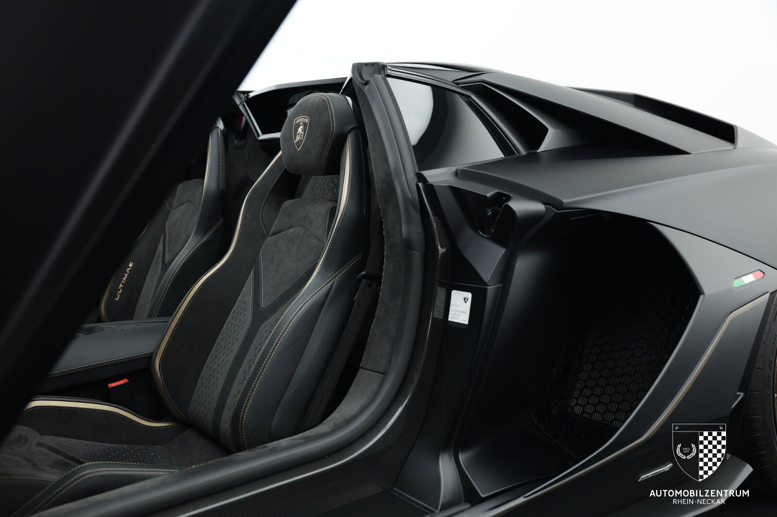 Lamborghini Aventador - Bild 13