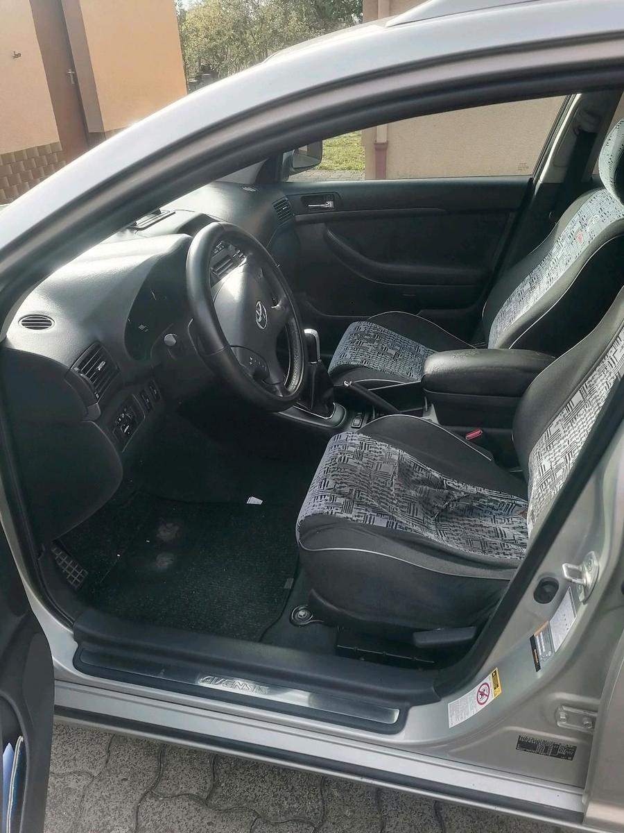 Toyota Avensis 2005 — photo 10
