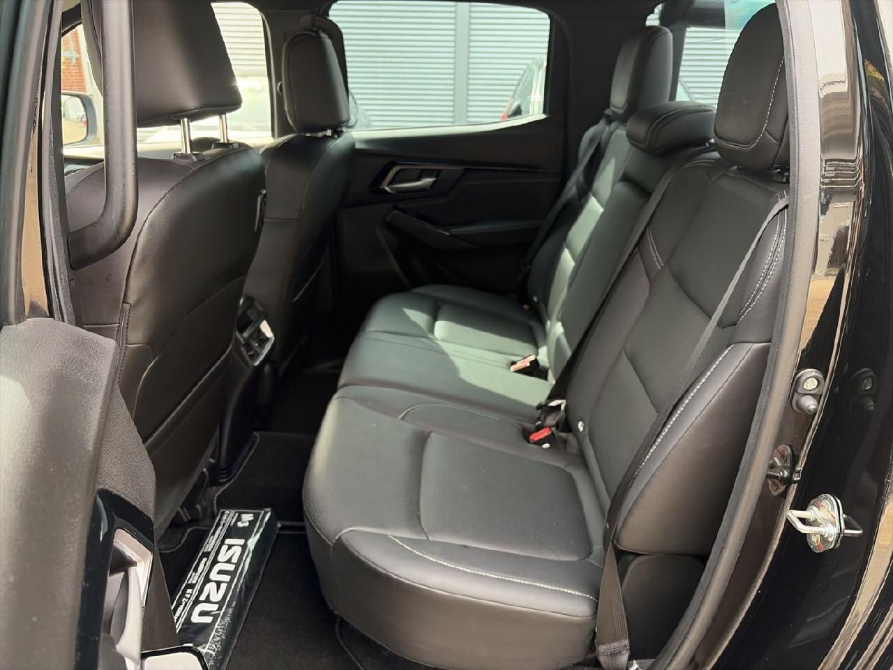 Fahrzeugabbildung Isuzu D-Max Double Cab 1,9 V-CROSS