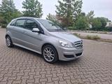 Mercedes-Benz B 160 *TÜV*AHK*INSPEKTION* - gebrauchte Mercedes-Benz B 160 aus dem Jahr 2009
