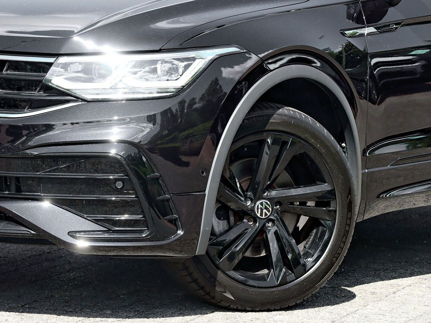 Volkswagen Tiguan R-Line 4MOTION 2.0 TDI SCR DSG LEDER AHK foto 4