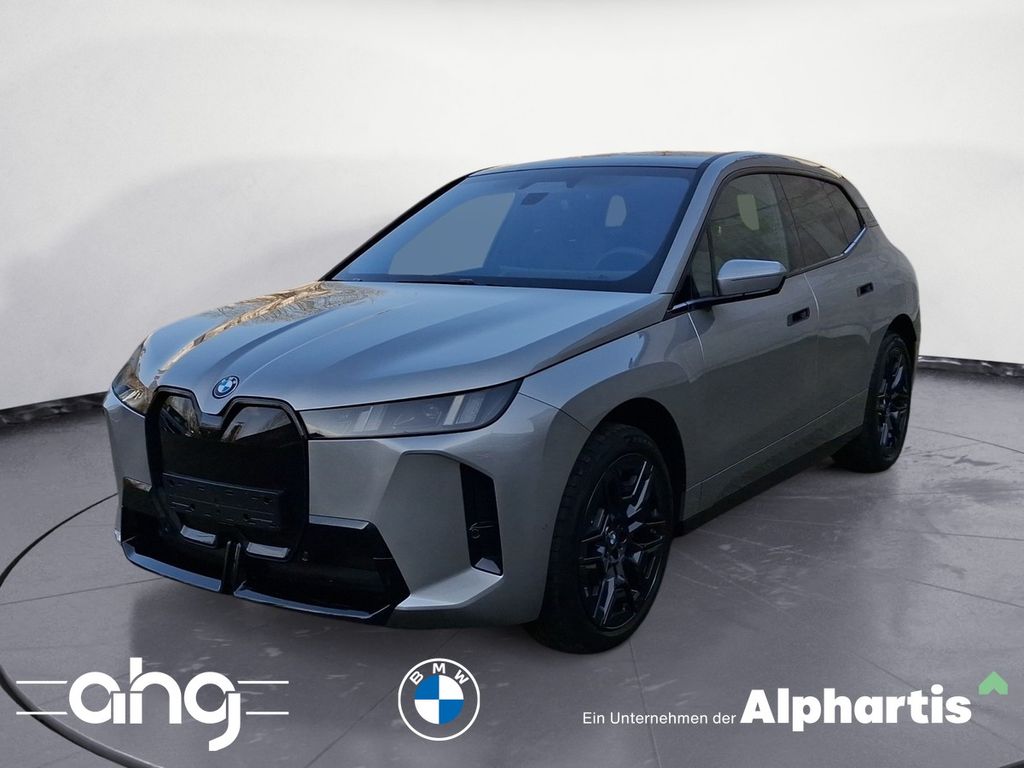 Image of BMW iX