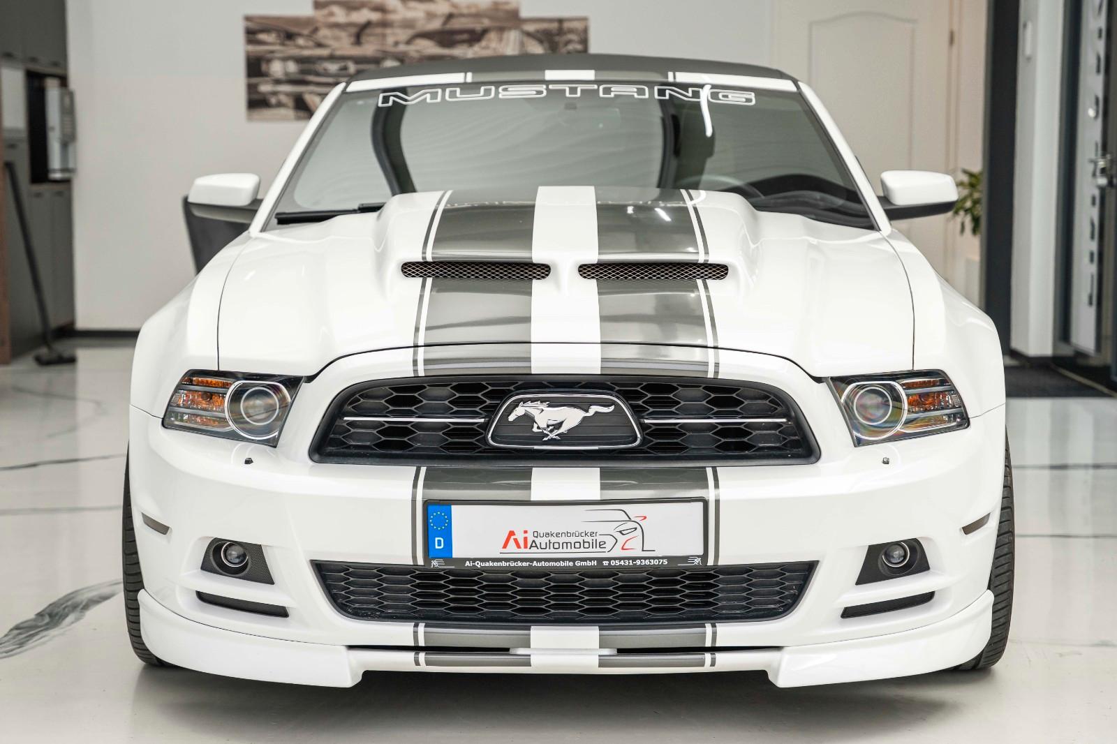 Ford Mustang 3,7 V6 PREMIUM Cabrio LEDER CERVINI