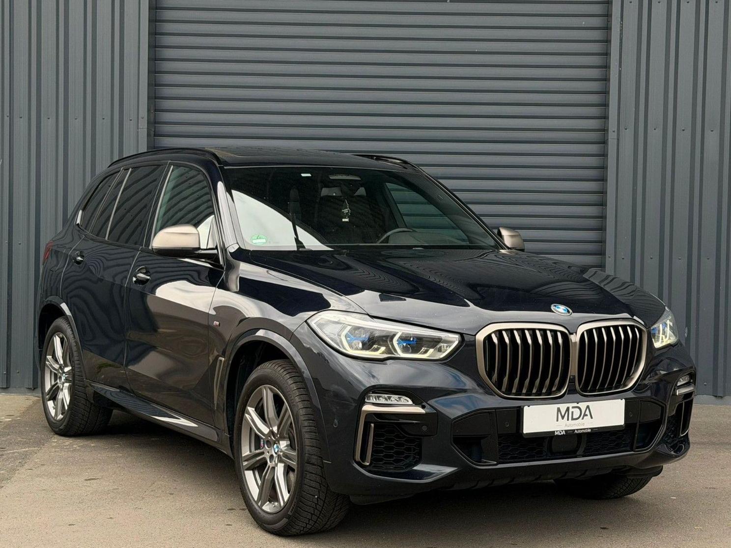 BMW X5 M50d PANO/LED/AHK/H&K/HEAD-UP/SOFT-CLOSE