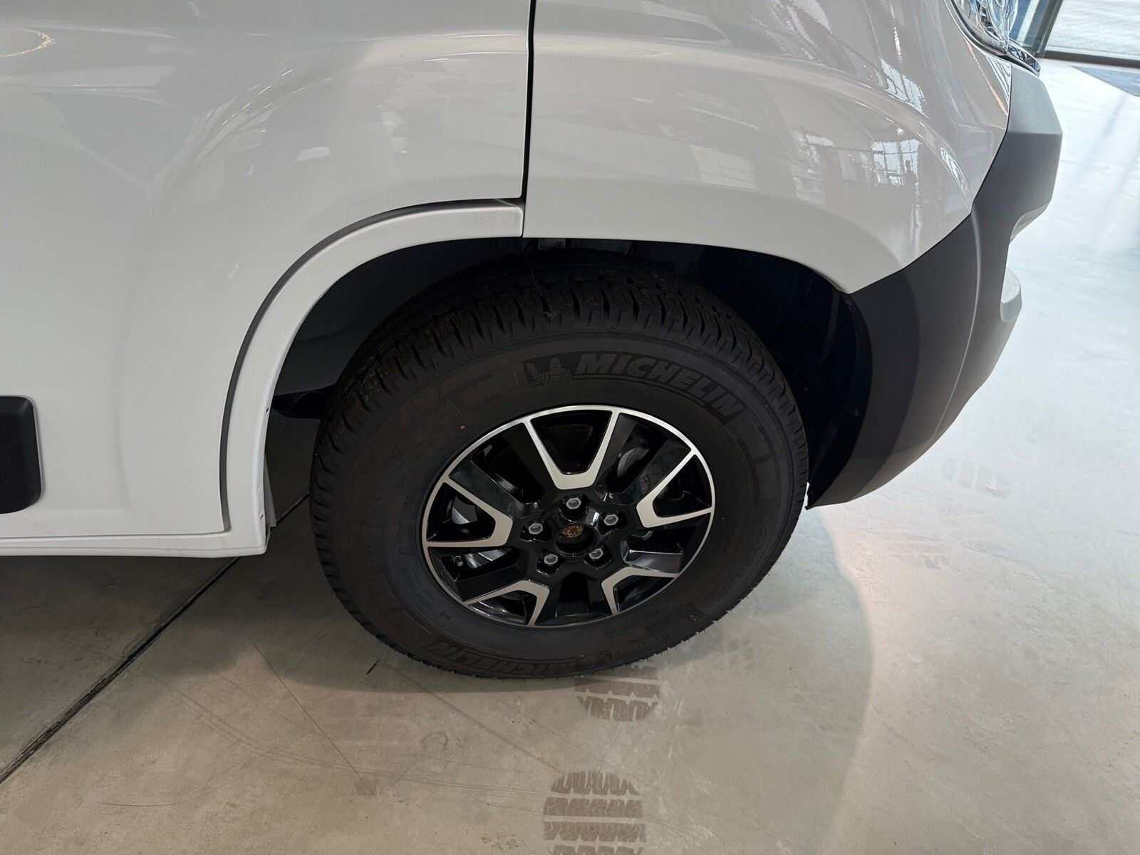 Fahrzeugabbildung Pössl Summit Shine 540 Citroen 140 PS