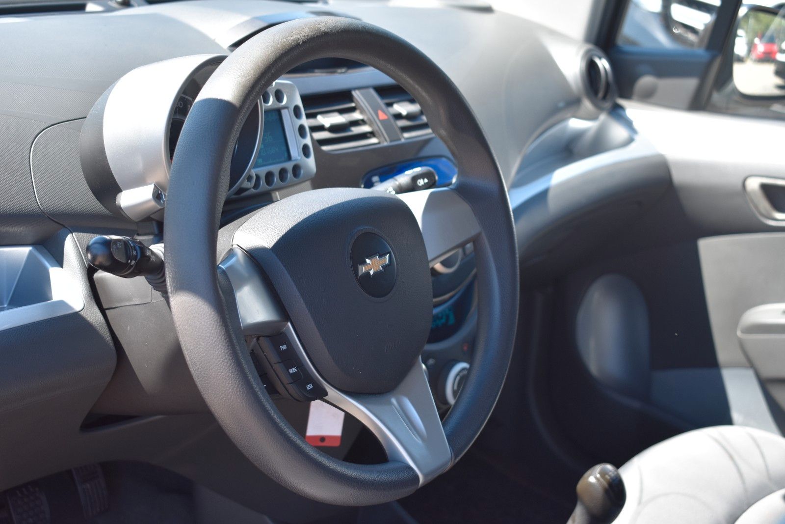 Fahrzeugabbildung Chevrolet Spark LT  PDC/KLIMA AUTO