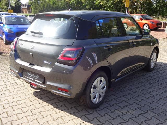 Suzuki SWIFT 1.2 DUALJET CLUB NAVI DAB+ EINPARKH. USB 