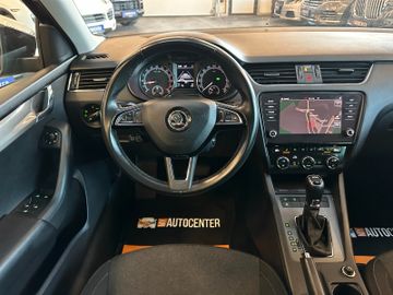 Skoda Octavia Combi Soleil *ACC*NAVI*PDC*SZHZ*APPLE*