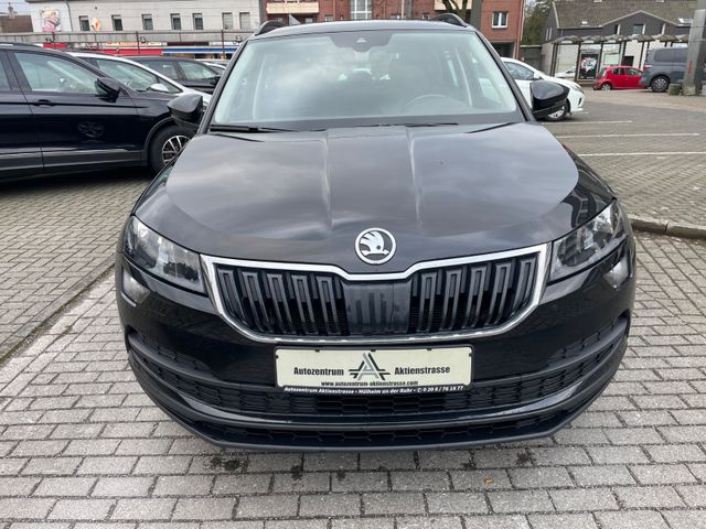 Skoda Karoq Style 1,6 L  Navi  Leder Kamera 18 Zoll