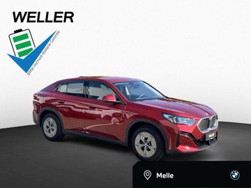 BMW Leasingangebot: BMW iX2 xDrive30 HUD Navi LED Klima PDC el. Fenster