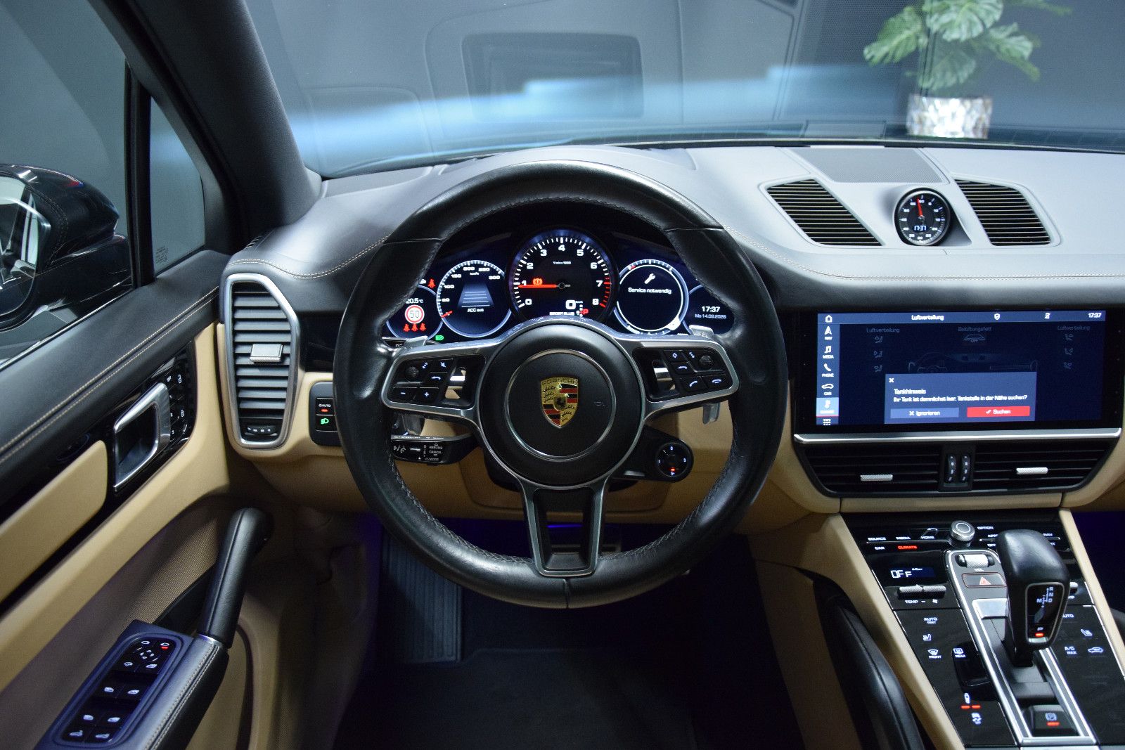 Fahrzeugabbildung Porsche Cayenne S Pano ACC Chrono BOSE HuD Memory 360°