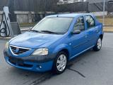 Dacia Logan Laureate - Dacia Logan mit Benzin-Antrieb: Limousine