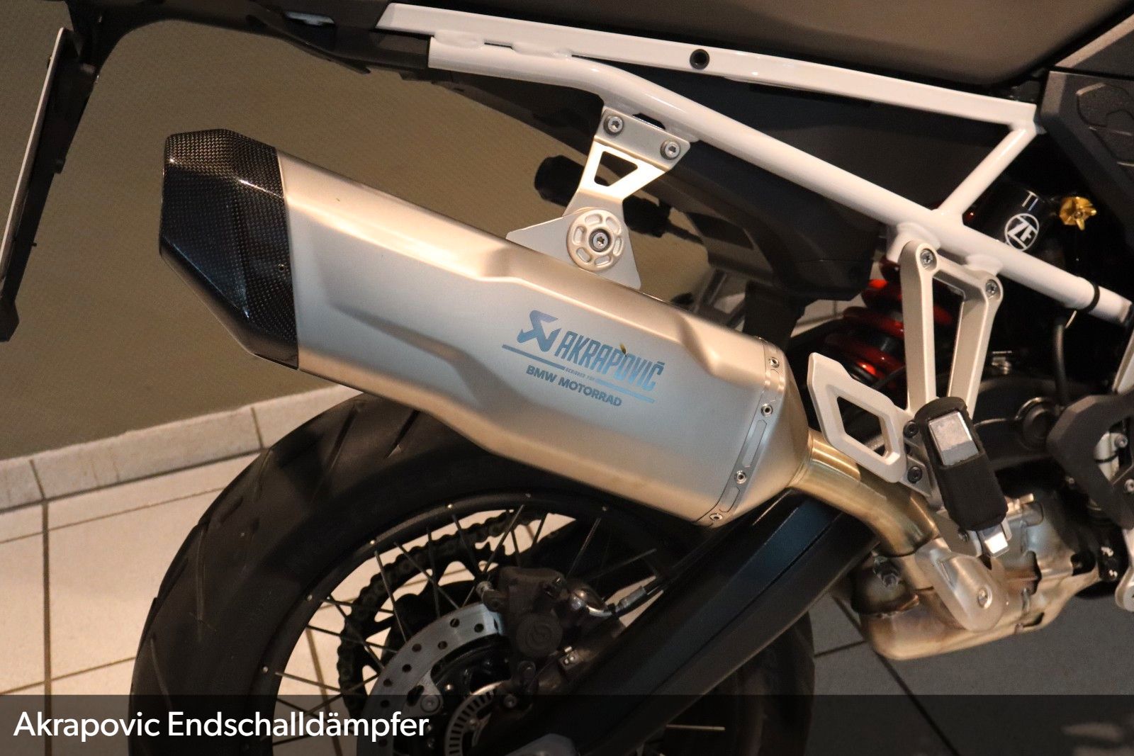 Fahrzeugabbildung BMW F 900 GS mit Enduro-Pro