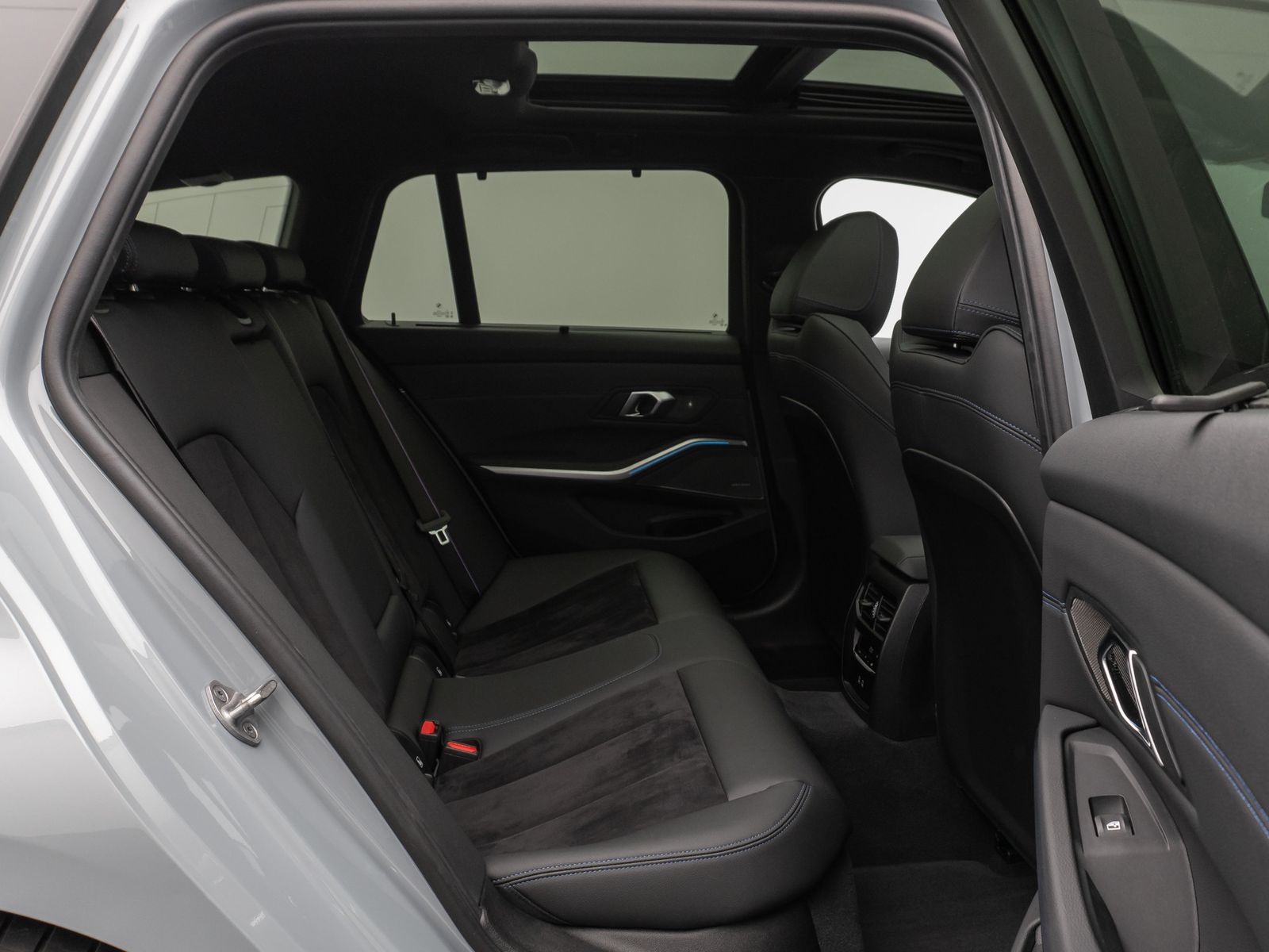 Fahrzeugabbildung BMW M340i xD Panorama Kamera DAB H/K Komfort 19Zoll