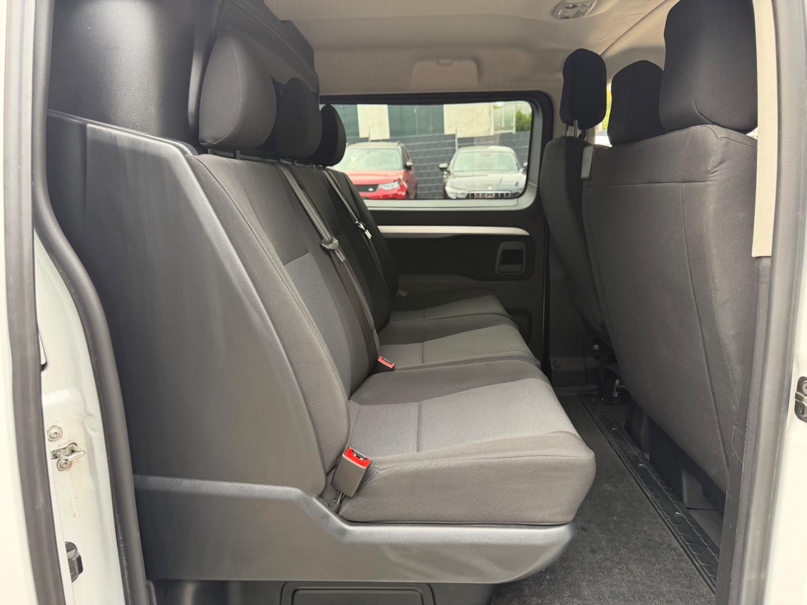 Peugeot EXPERT KASTEN PREMIUM TWINCAB EDTION L3*6.SITZER
