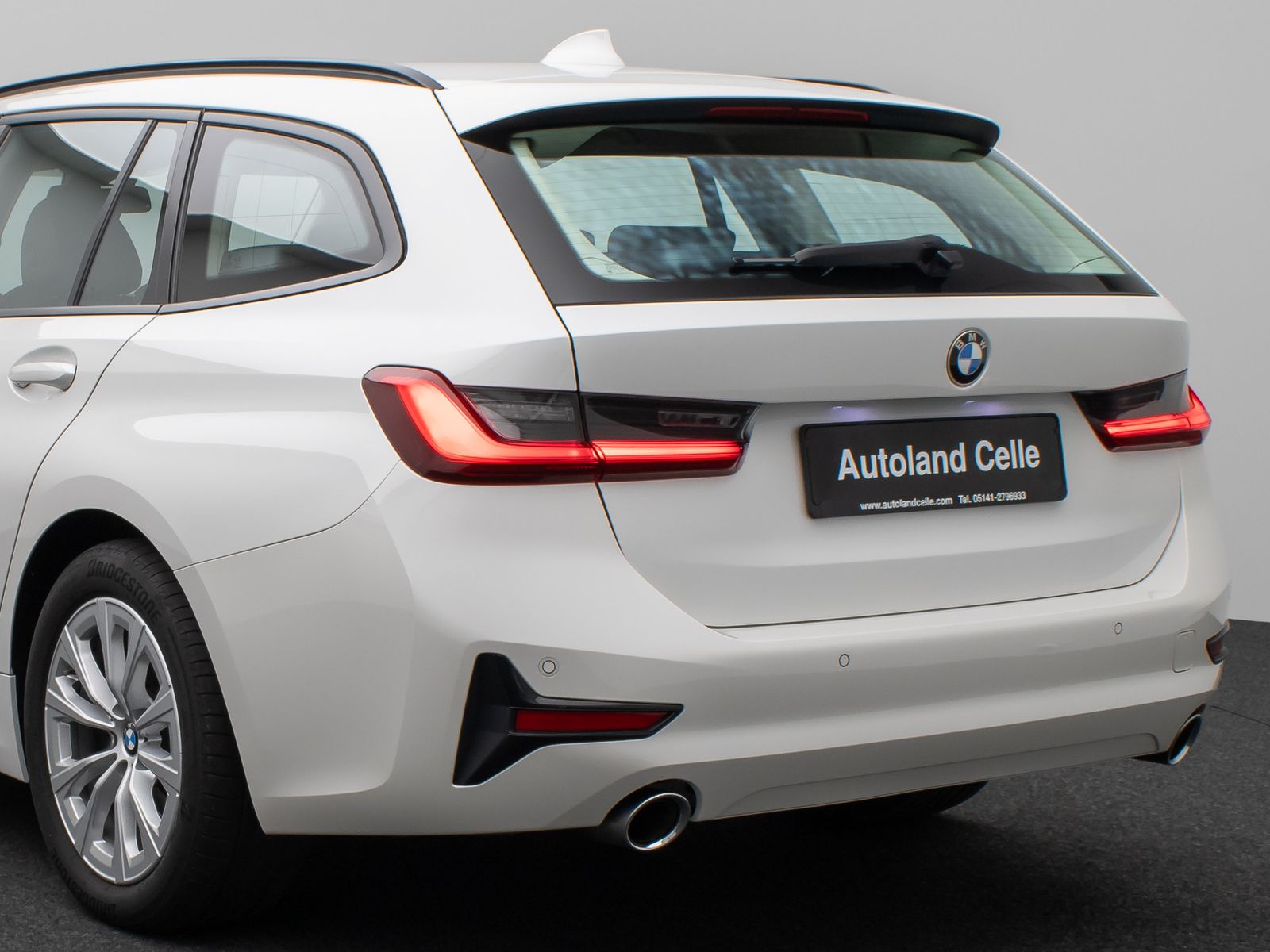 Fahrzeugabbildung BMW 320d xD DAB CockPitPro Stop&Go Alarm PDC Sport