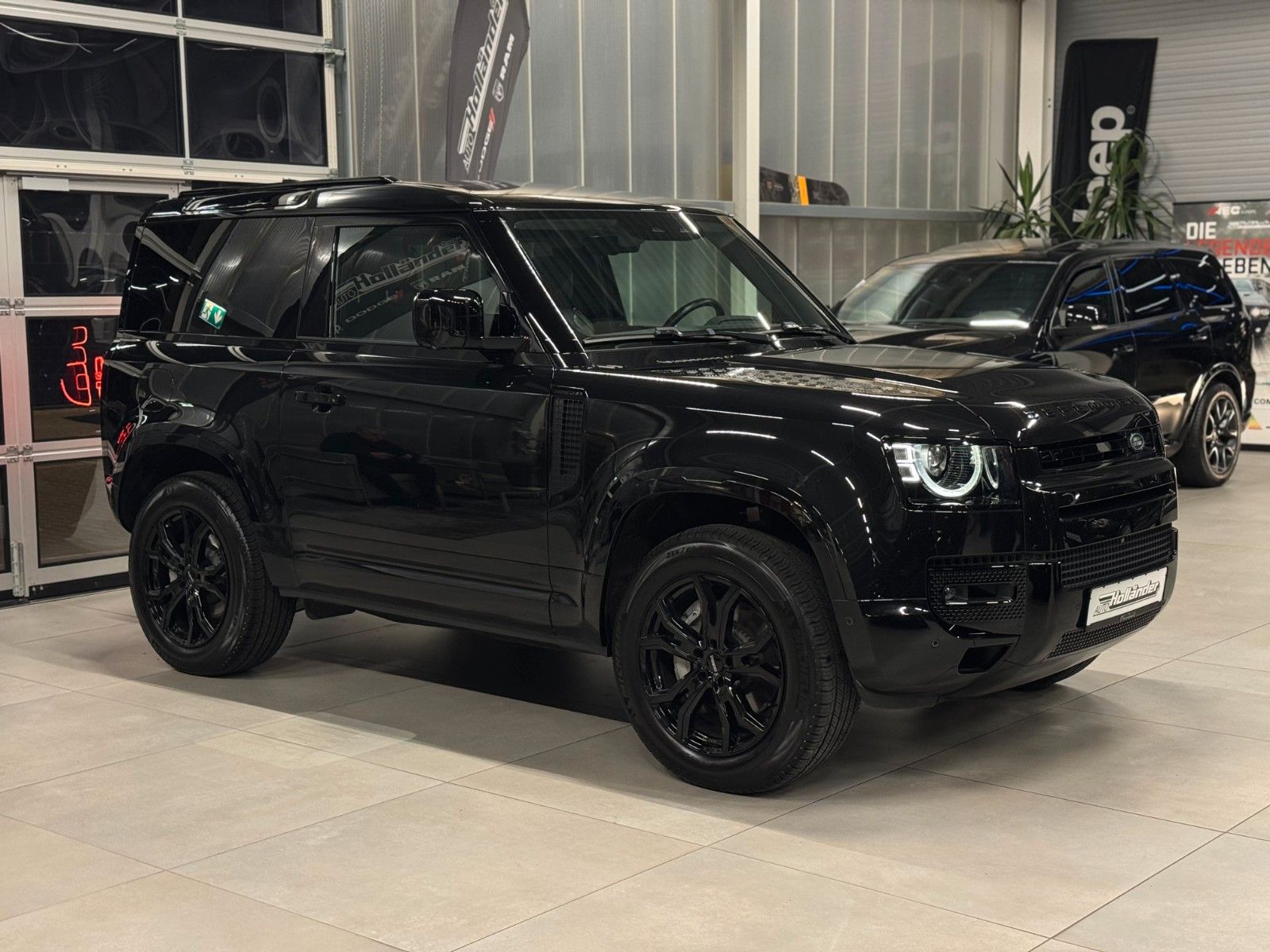 Fahrzeugabbildung Land Rover Defender 90 P400 3.0 XS Edition