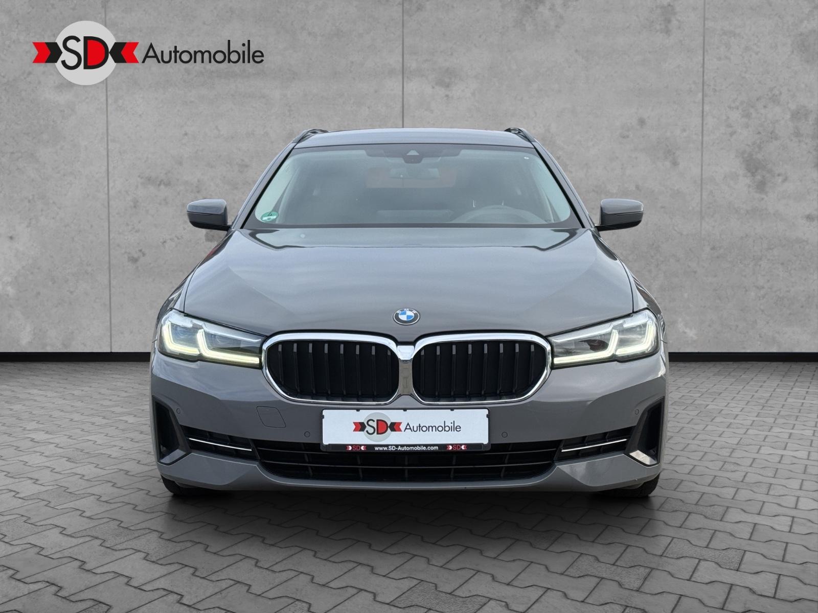 BMW 520 d LED Leder AHK Live Cockpit 8xAlu Kamera