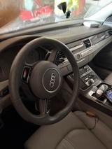 Audi S8 Audi Brandschaden - Audi S8 Unfallwagen