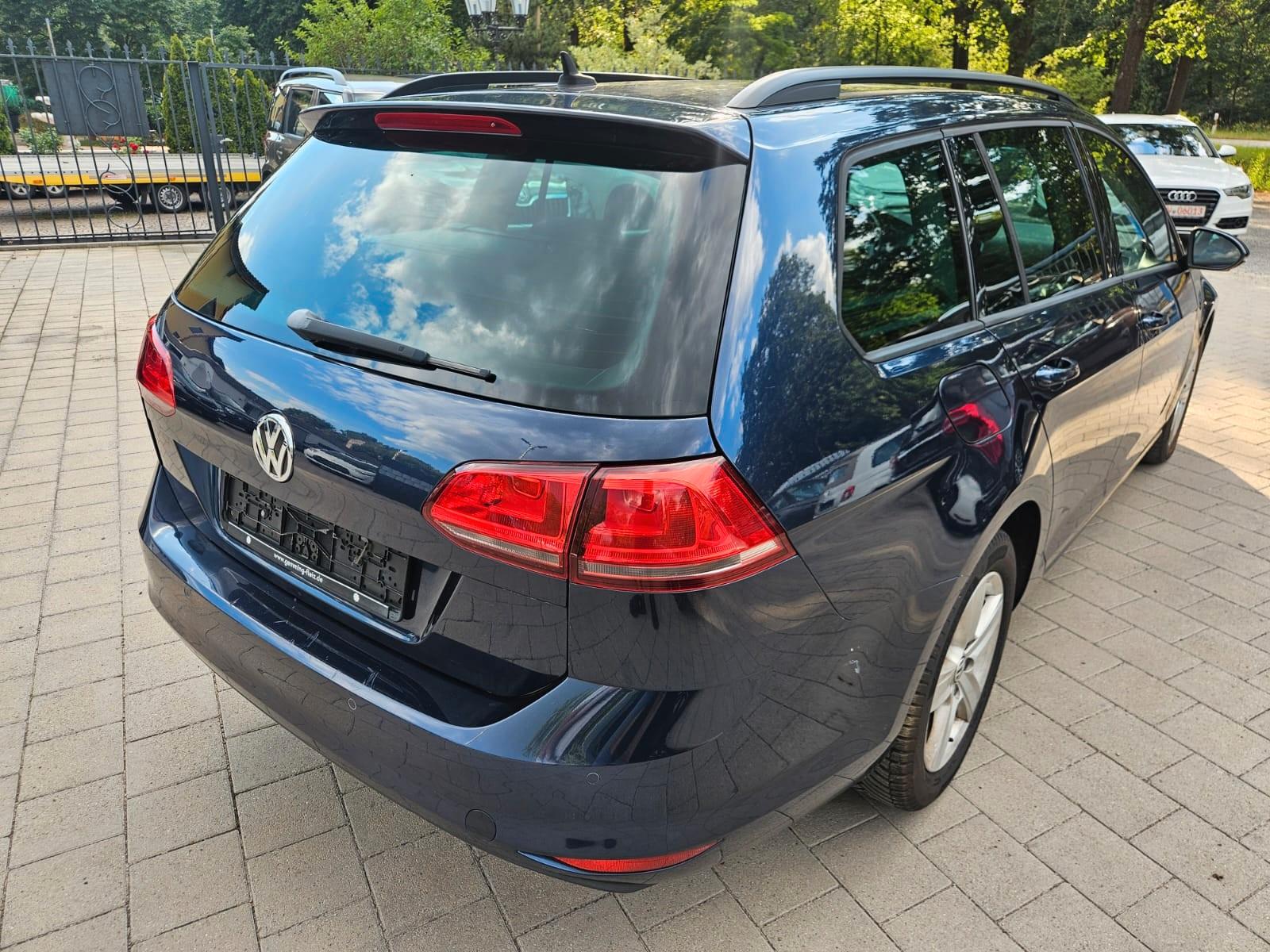 Volkswagen Golf 2014 — engine 1.598 cm³, 105 HP (77kW)