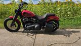 Harley-Davidson Street Bob  FXBB rot