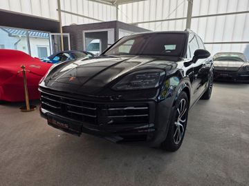 Porsche Cayenne - 1