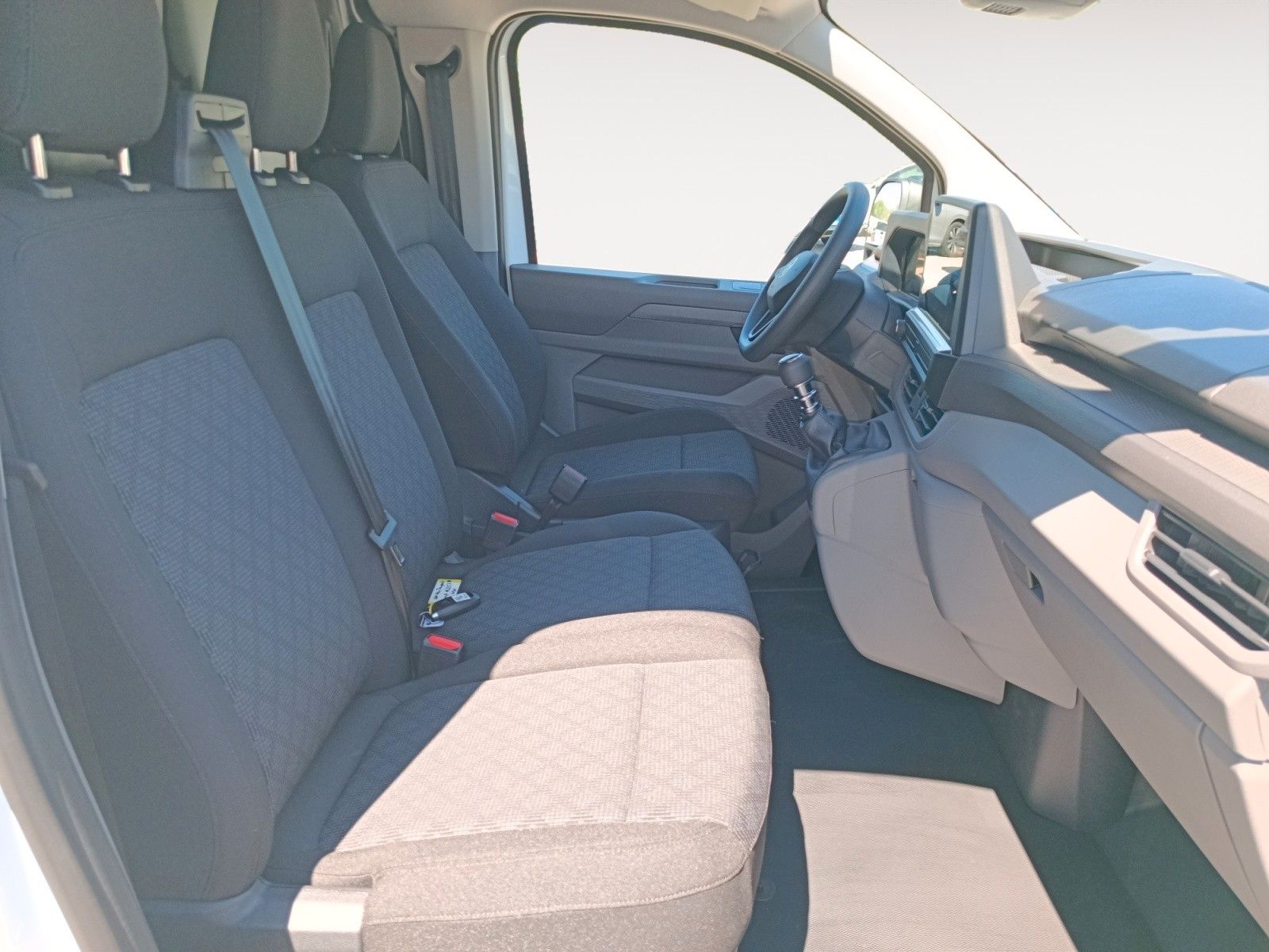 Fahrzeugabbildung Volkswagen T7 Transporter Kasten KR *AHZV*Klima*Holzboden